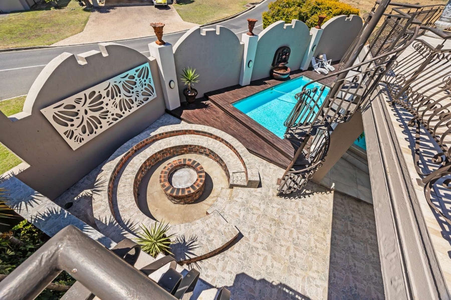 8 Bedroom Property for Sale in Baronetcy Estate Western Cape